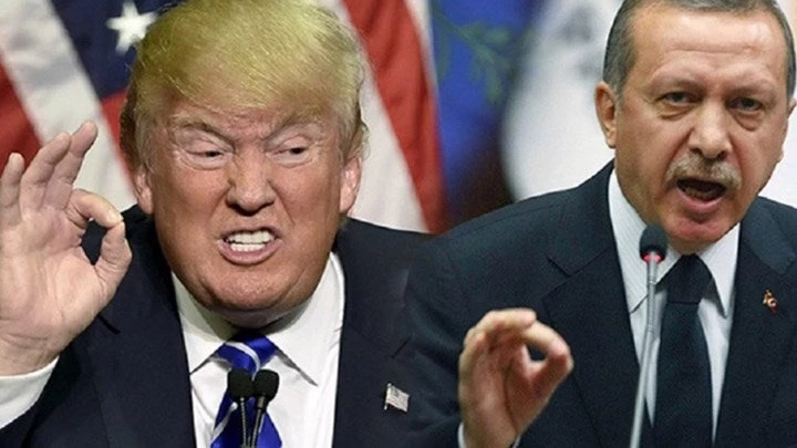 «Όχι» από Τραμπ! Οι ΗΠΑ απορρίπτουν ενδεχόμενη ανταλλαγή του πάστορα Μπράνσον με τον Γκιουλέν